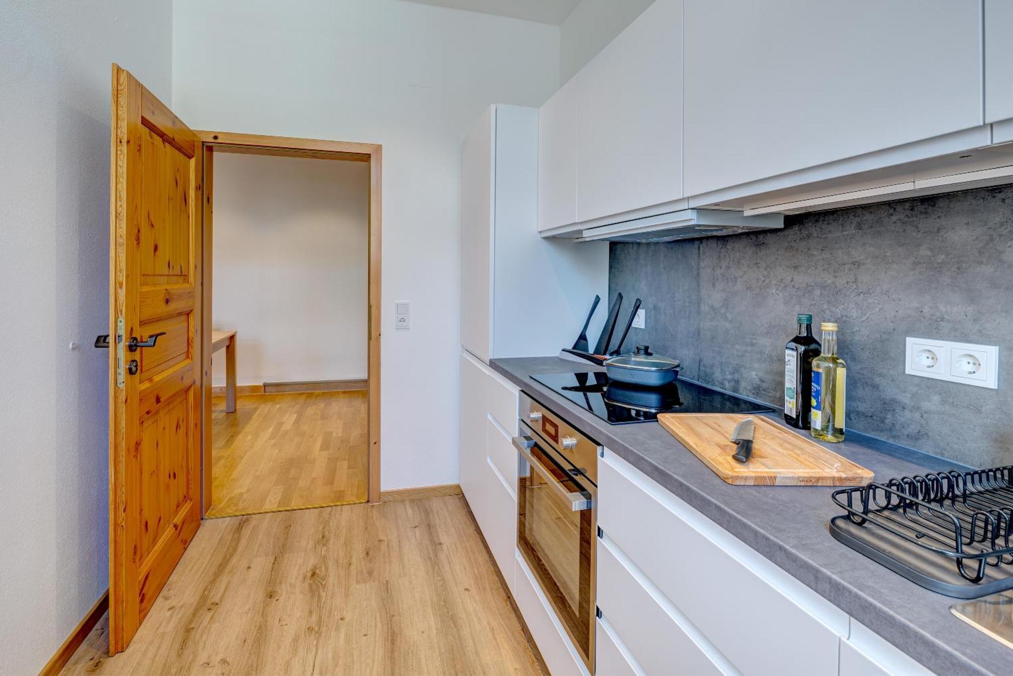 Kaza Guesthouse, Centrally Located 2 & 3 Bedroom Apartments In Аугсбург Экстерьер фото