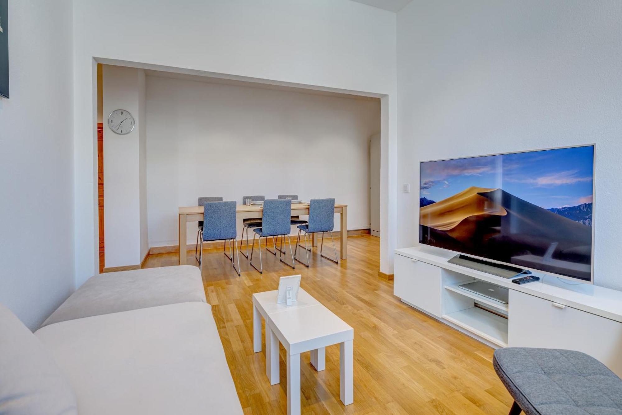 Kaza Guesthouse, Centrally Located 2 & 3 Bedroom Apartments In Аугсбург Экстерьер фото